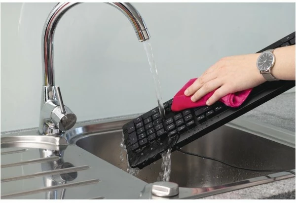 Hama KC-600 Tastatur (kabelgebunden) Schwarz 4 Hama KC-600 Tastatur (kabelgebunden) Schwarz – Bild 4